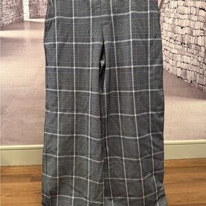 Tahari Women’s Black and White Plaid Dress Pants